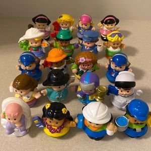 Collection of 20 Little People